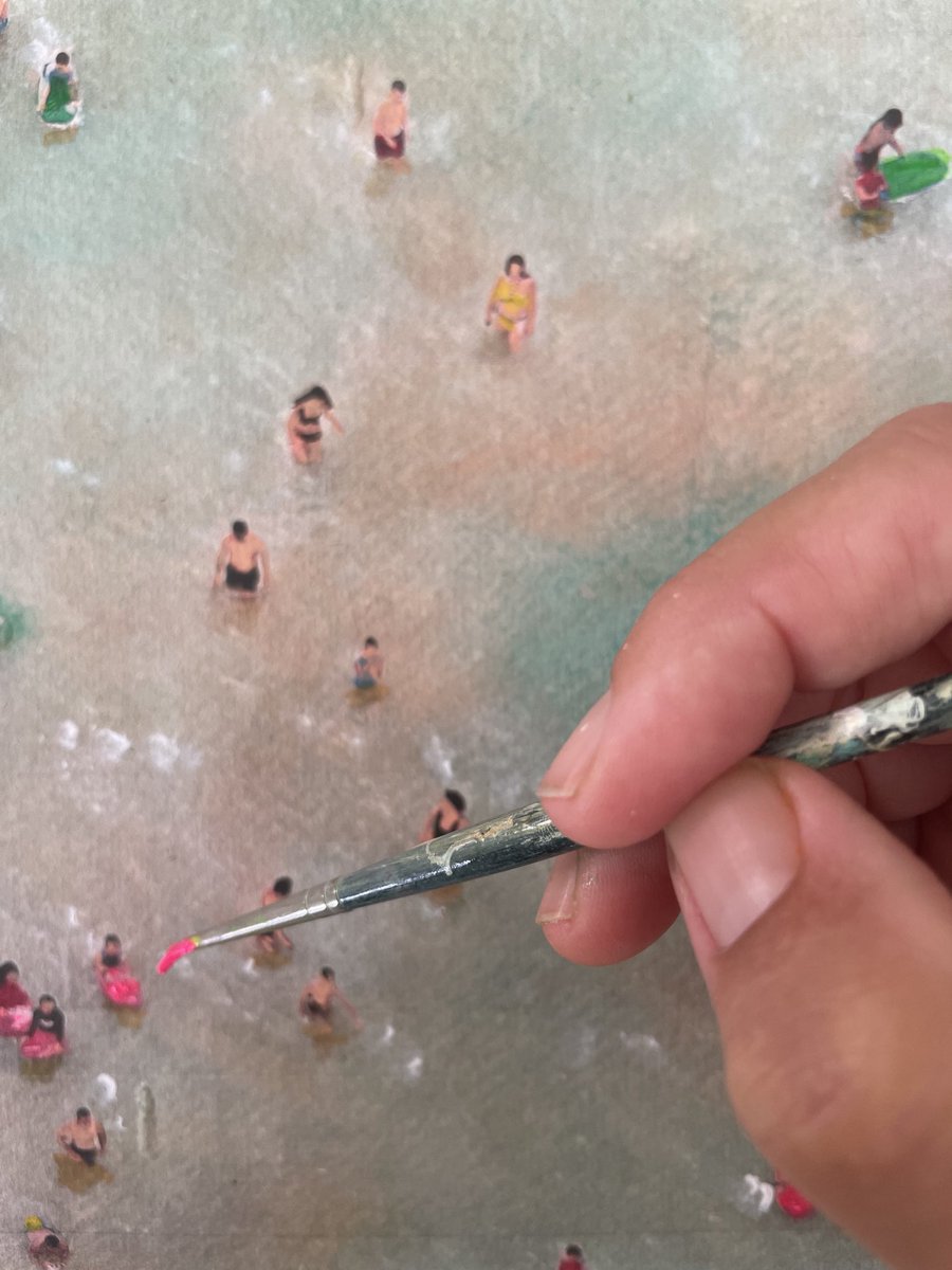 ElGabineteDeLas's tweet photo. Me gusta pintar gente en la playa porque todos nos igualamos. Todos somos felices en el mar, todo somos ricos en el mar. https://t.co/uBs5Hgqi0n