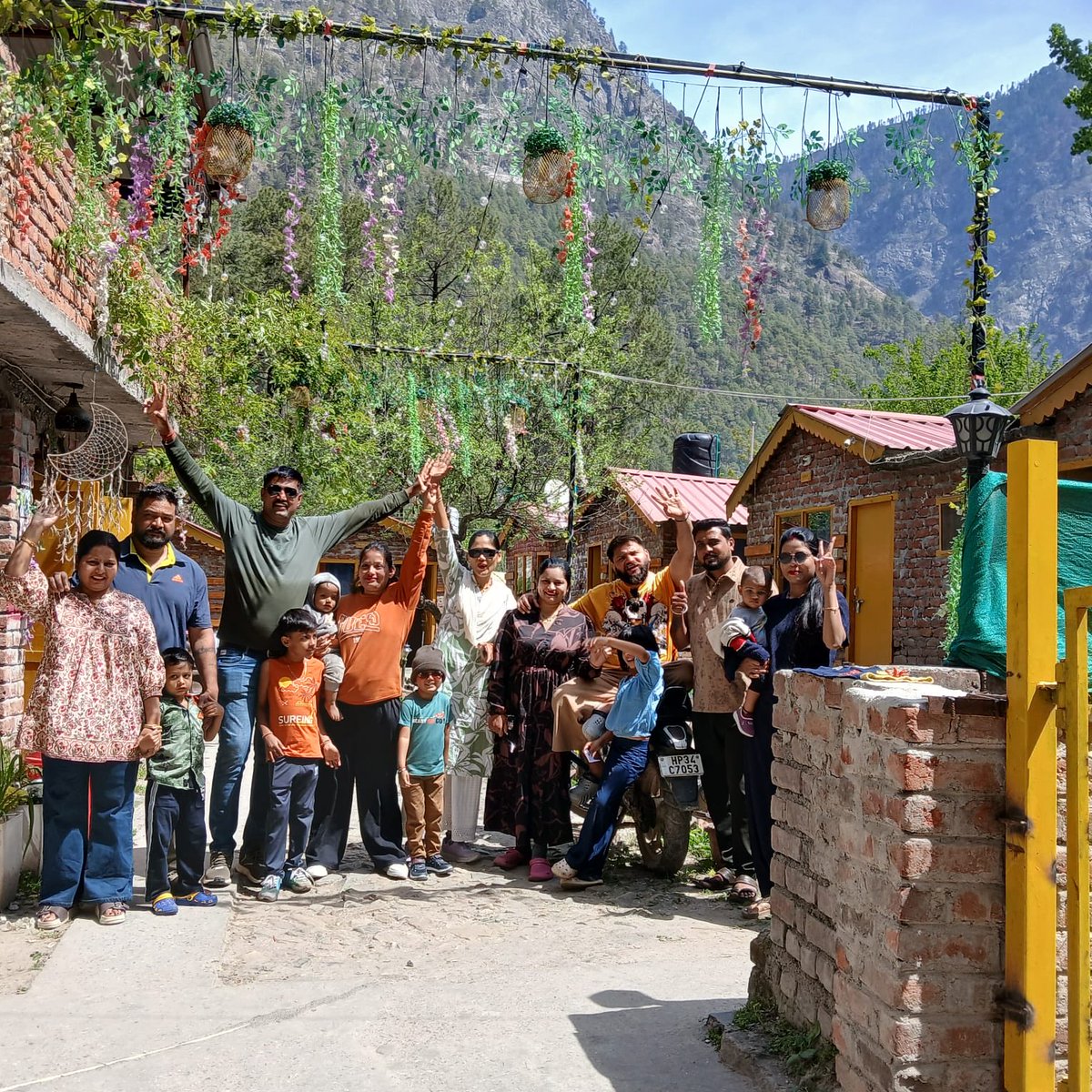 RouteBreakers1's tweet photo. We are running a 24*7 local personalised travel management for your distinctive preferences so as to offer you the finest and most reliable at most economical and reasonable rates.

For bookings and more information on our Himachal Travel Packages reach us today. https://t.co/R397DsRKfZ