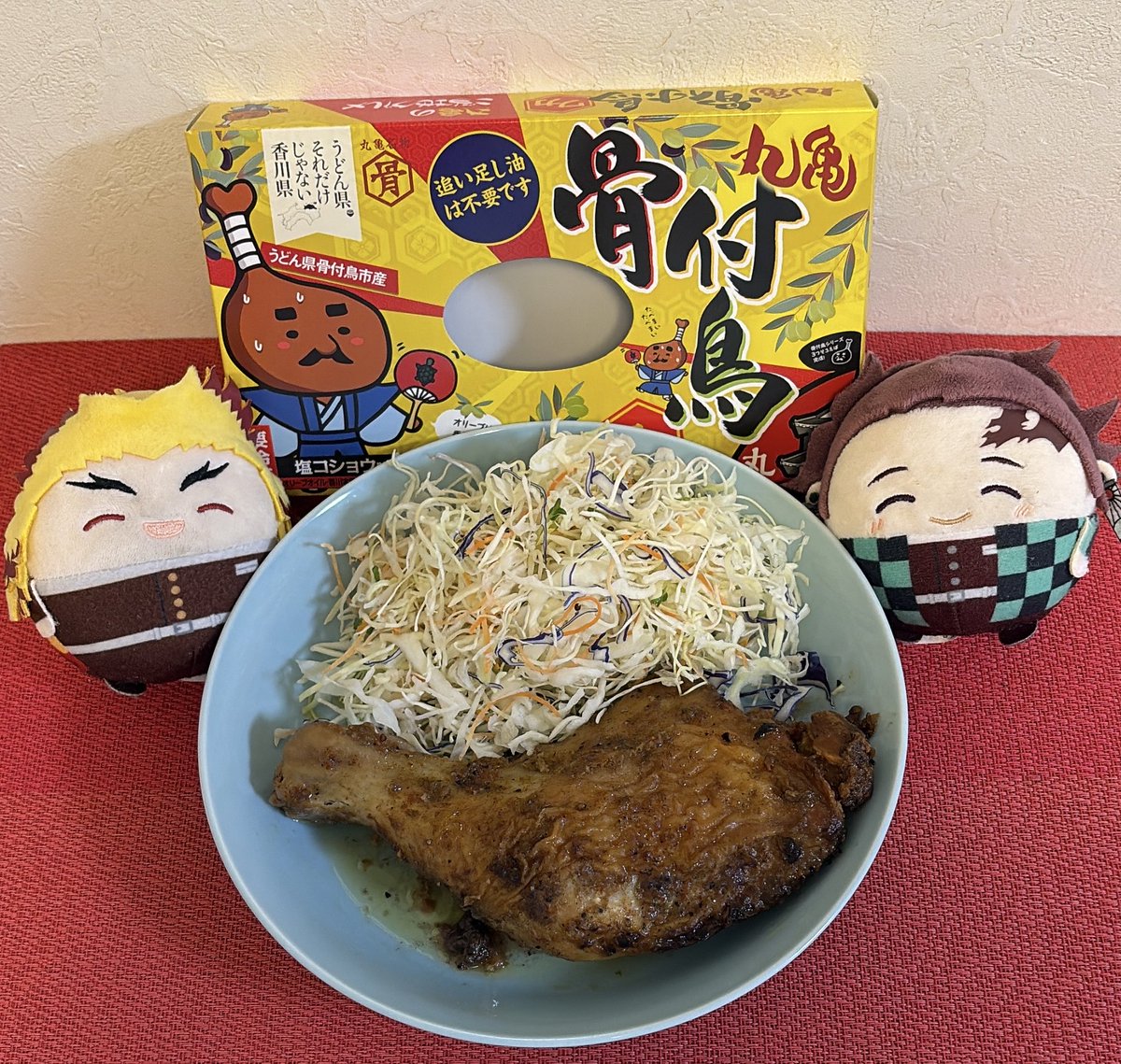 🐔喰らう✨️ｺｹｯ＞🐔🍙( Ꙭ)っ🍙🍙