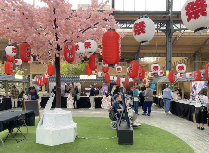 The Bologna Children’s Book Fair ended on a slight decline in exhibitor and visitor numbers, 1,540 and 32,652 respectively, as compared to last year’s 1,580 and 33,318 over the ...

<a href="/BoChildrensBook/">Bologna Children's Book Fair</a> <a href="/bolognabookplus/">bolognabookplus</a> 

Read More... indianprinterpublisher.com/blog/2026/04/b…