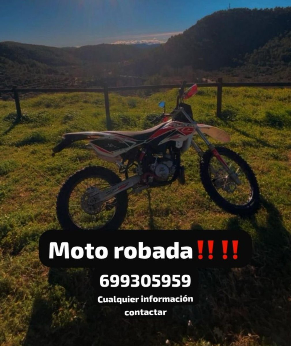 Dijenda's tweet photo. Moto robada en Segorbe esta noche en la plaza del Loreto. https://t.co/t3dNTupbIr