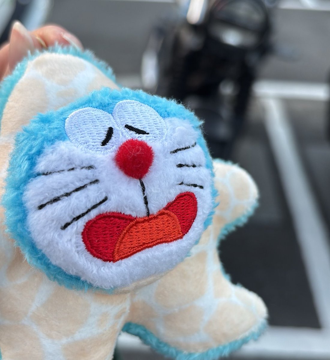 GBS5O's tweet photo. ドラえもん展でお迎えしたヒトデ怪獣🥹🥹
桜のドラえもんは在庫なくて予約した🌸 https://t.co/SGZkQ25nbW