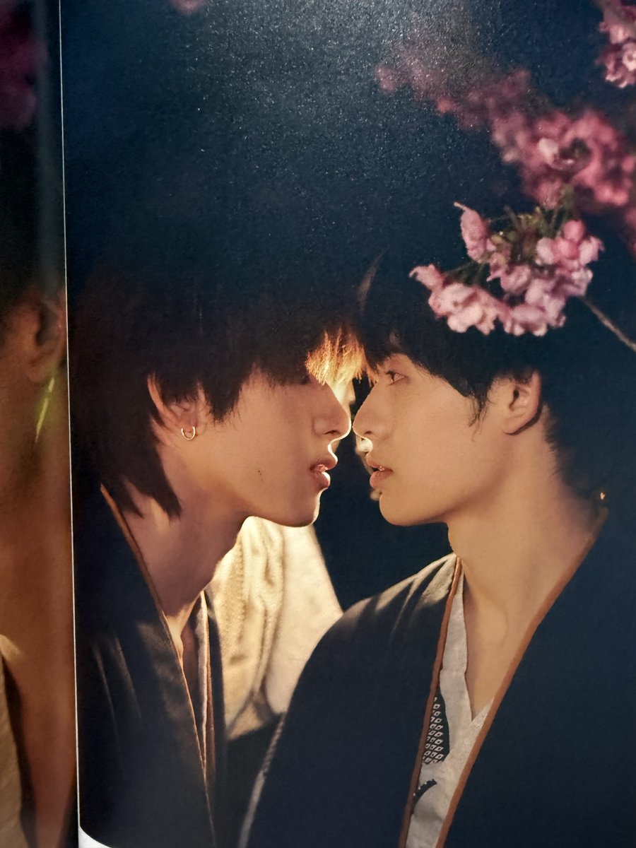 𝐙𝐔𝐍𝐑𝐈𝐒𝐄 ✨ tweet media