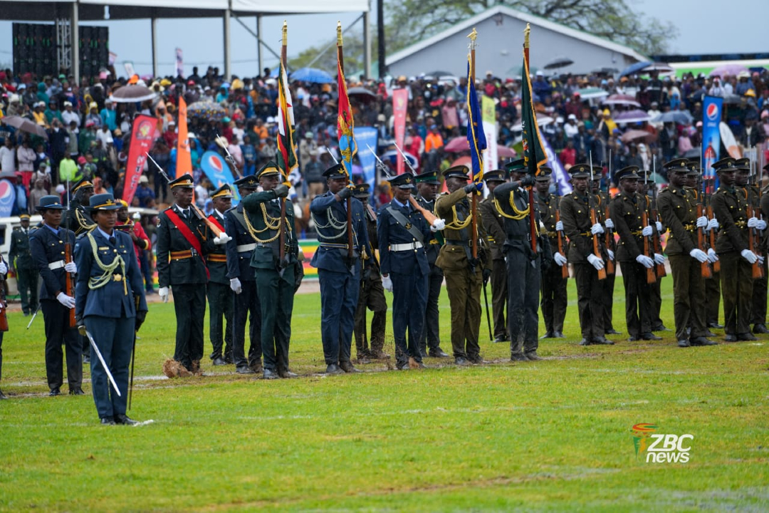 ZBCNewsonline's tweet photo. HIGHLIGHTS FROM 46TH UHURU CELEBRATIONS IN MAPHISA
Highlights from Maphisa Stadium where the nation has converged for the 46th Uhuru Celebrations. The commemorations are running under the theme: Zimbabwe@46: Unity and Development Towards Vision 2030.
#ZimIndependence #Zim@46 #Maphisa #Uhuru #Zimbabwe #Vision2030 #ZBCnews