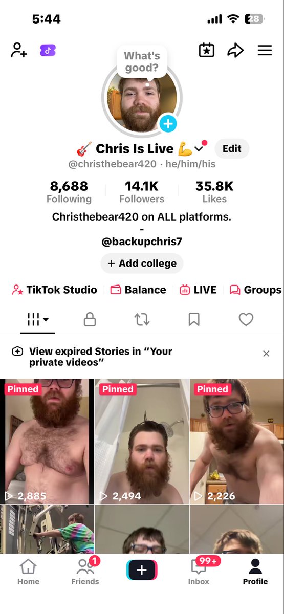 christhebear420's tweet image. Add my TikTok? 

#muscles #bodybuilder #weightlifting #muscle #hairy #beard #tiedye #bear #gay