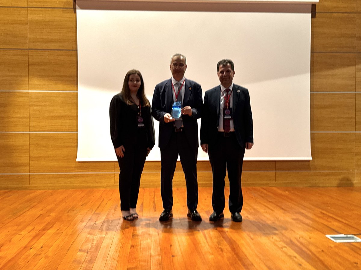 Diyarbakirism's tweet photo. Diyarbakır İl Sağlık Müdürümüz Uzm. Dr. Emre Asiltürk, 18–19 Nisan tarihlerinde Dicle Üniversitesi Kalp Hastanesi Konferans Salonu’nda düzenlenen Cardiox Kardiyoloji Öğrenci Kongresi’ne katılım sağladı. https://t.co/sMJDGuVk0P