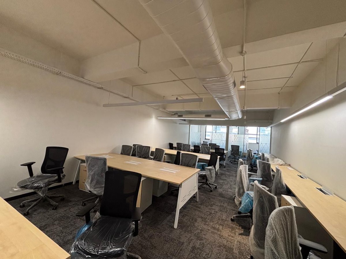 K_O_F_S's tweet photo. Fresh project delivered! ✨
Successfully executed a modular furniture setup for Airbrikk Infra Sector 18 Gurugram —designed for smart workflows, clean aesthetics, and modern functionality.
Another workspace transformed with precision and quality.
— KOFS India Pvt. Ltd. 🚀 https://t.co/Oek91sRO6C