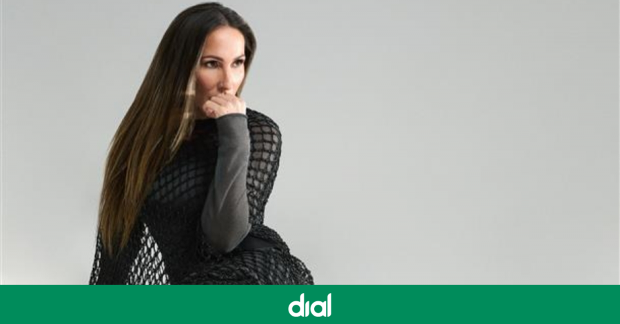 NUEVO🎉
Malú está 'Aquí', en una nueva canción donde sus seguidores toman el protagonismo: Videoclip y letra completa 

🔗cdial.es/fuh9w2