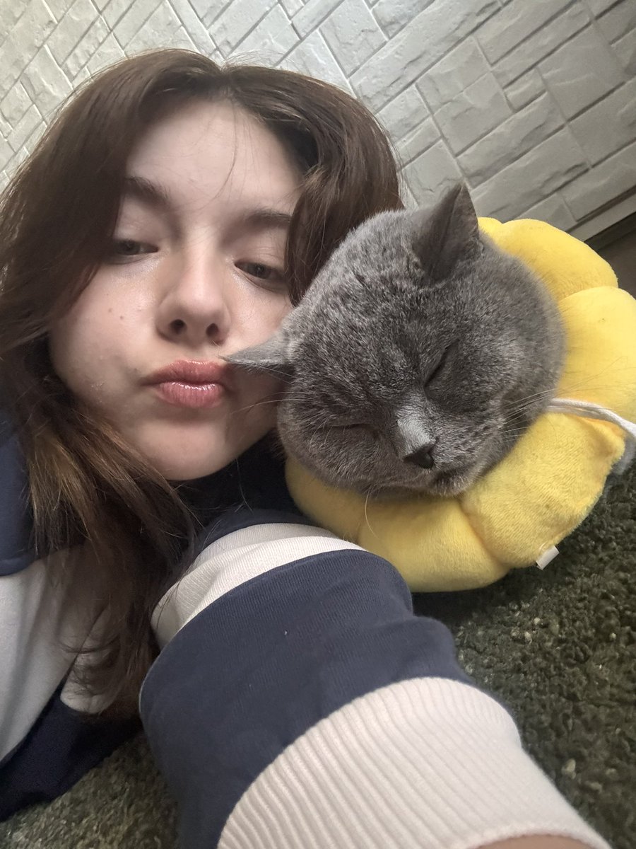 diana 🤍 #7forever tweet media