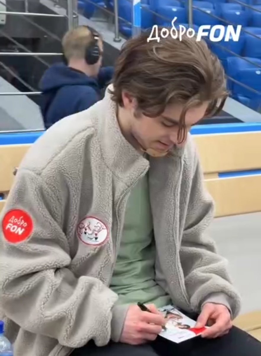 ᴄᴀꜱꜱɪᴏᴘᴇɪᴀ ʙʟᴀᴄᴋ ⛸️🐍🤍 tweet media