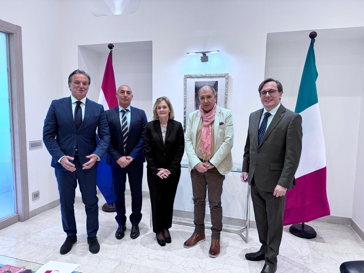 Embajada del Paraguay en Italia tweet media