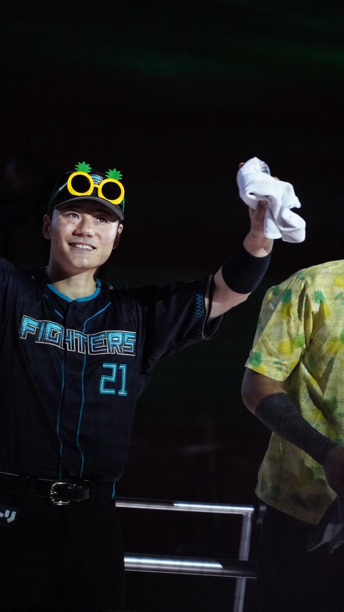 hamurow's tweet photo. 本日のヒーロー2人‼️

2026.04.18エスコンフィールド北海道

#清宮幸太郎 #水谷瞬 #lovefighters #エスコンフィールド北海道 #ドミれ #ファイターズファンと繋がりたい #北海道日本ハムファイターズ https://t.co/B3AZIhJRue