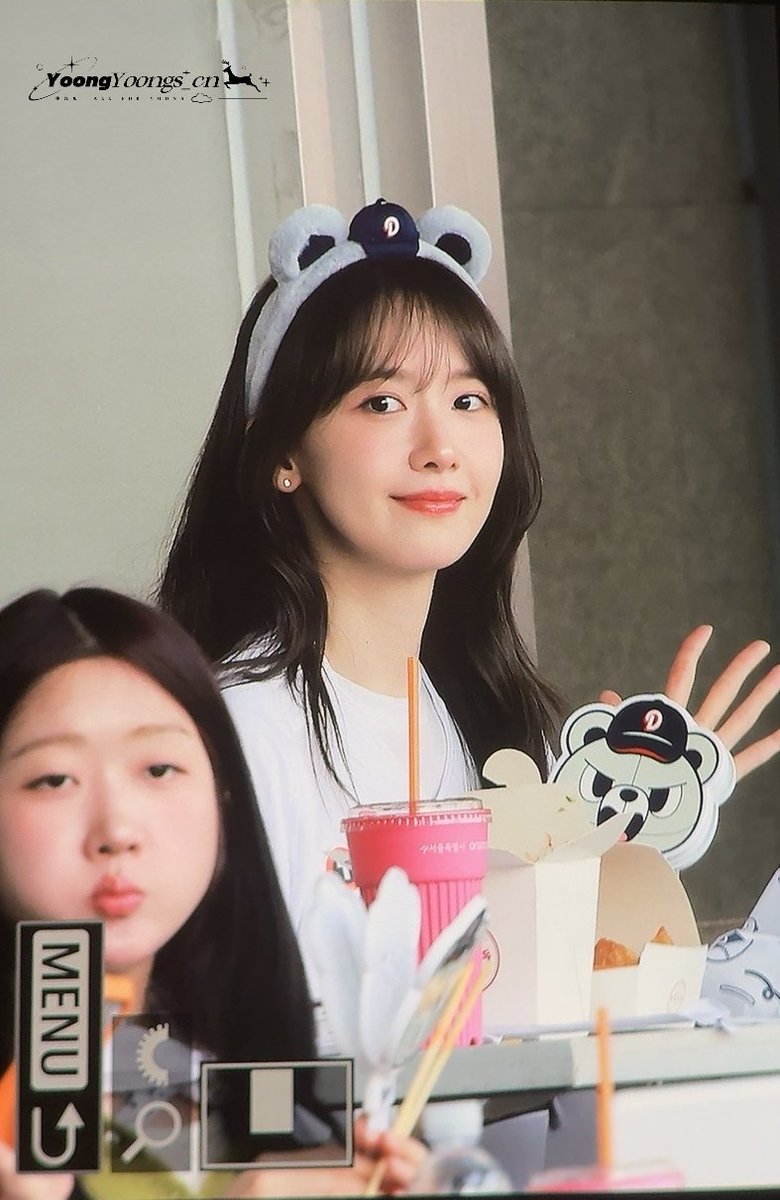 𝕐𝕠𝕠𝕟𝔸 𝕃𝕚𝕓𝕣𝕒𝕣𝕪☁️🦌🎀 tweet media