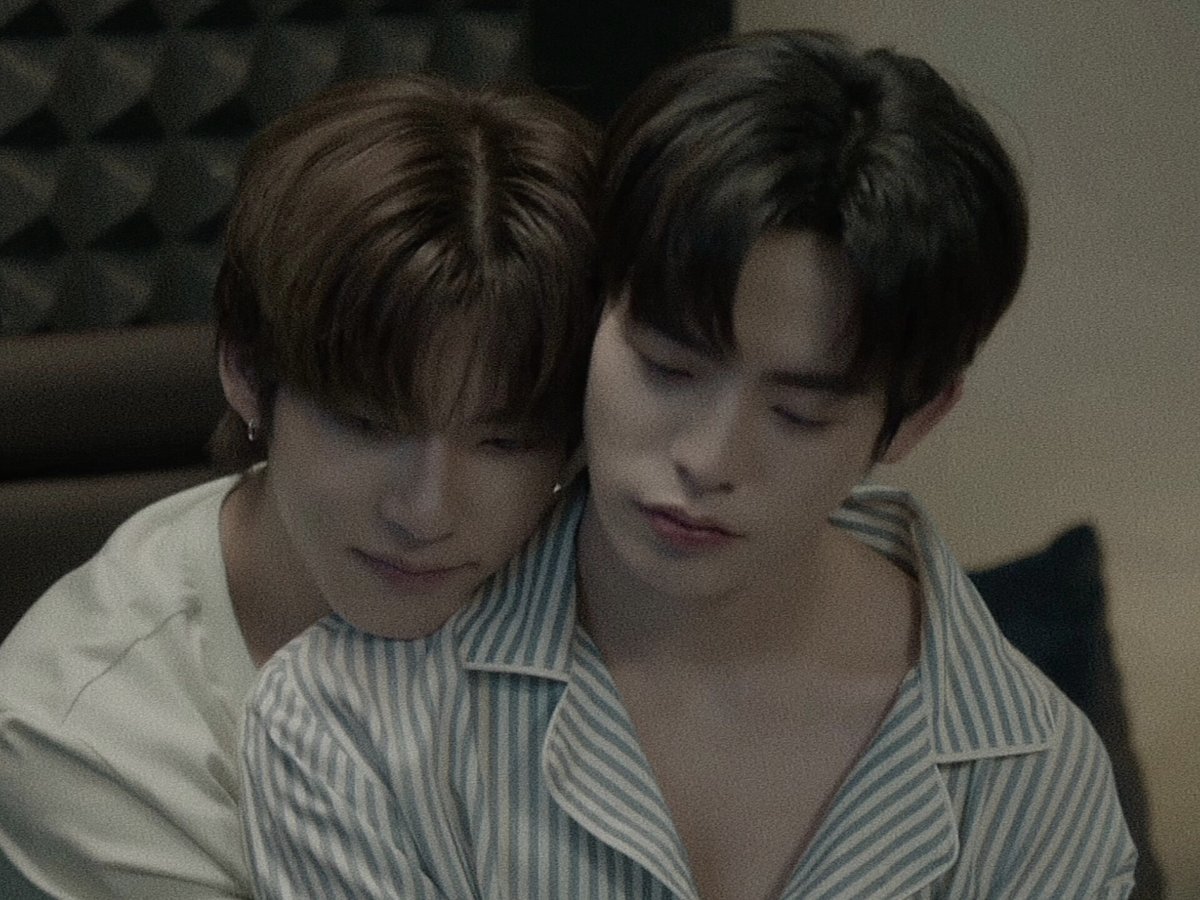 yonflm★ tweet media