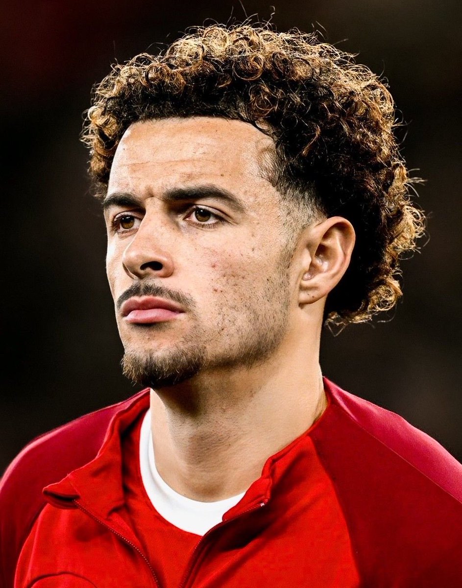 Lastofus2090's tweet photo. Your honest opinion; should Curtis Jones stay another season in Liverpool? #LFC https://t.co/LHybdq3MAJ