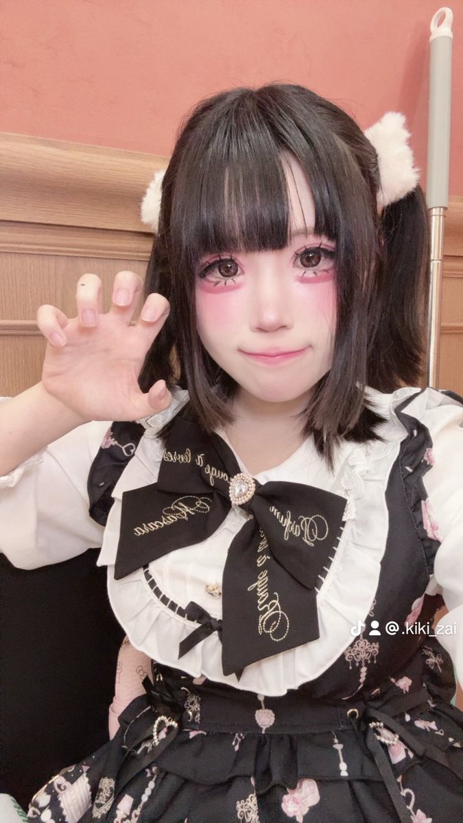 粉色控 tweet media
