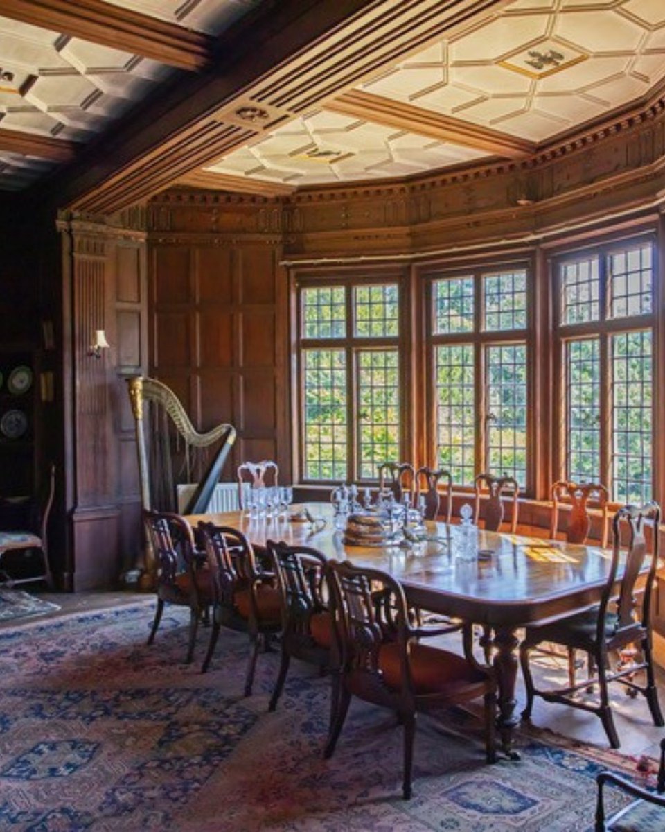 Tudor Places tweet media