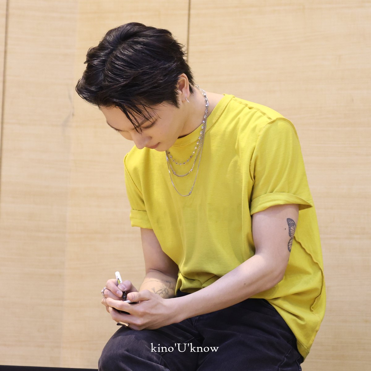 lookforkino's tweet photo. 260410 와 얼굴👏👏🖊️📖

 #키노 #KINO #펜타곤 #PENTAGON #대면팬싸 https://t.co/Wj4TBTVcB9