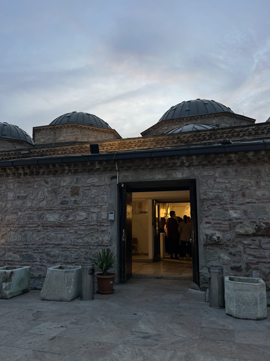 jas ne sum tweet media