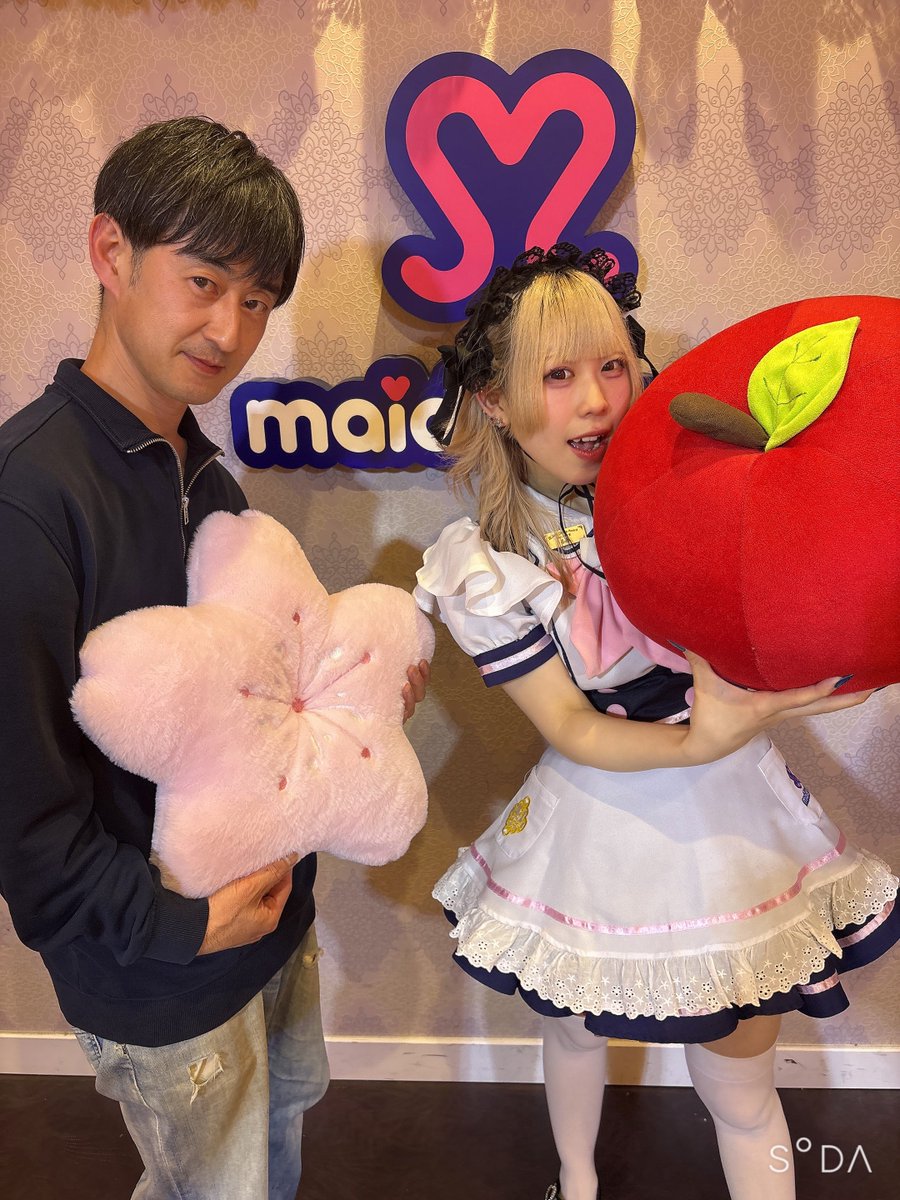 ぴこまる tweet media