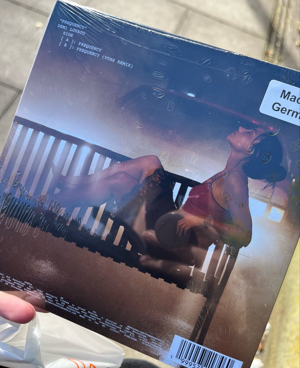 Demi Lovato News tweet media