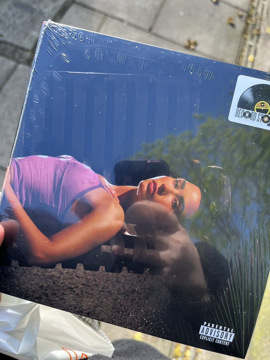 Demi Lovato News tweet media