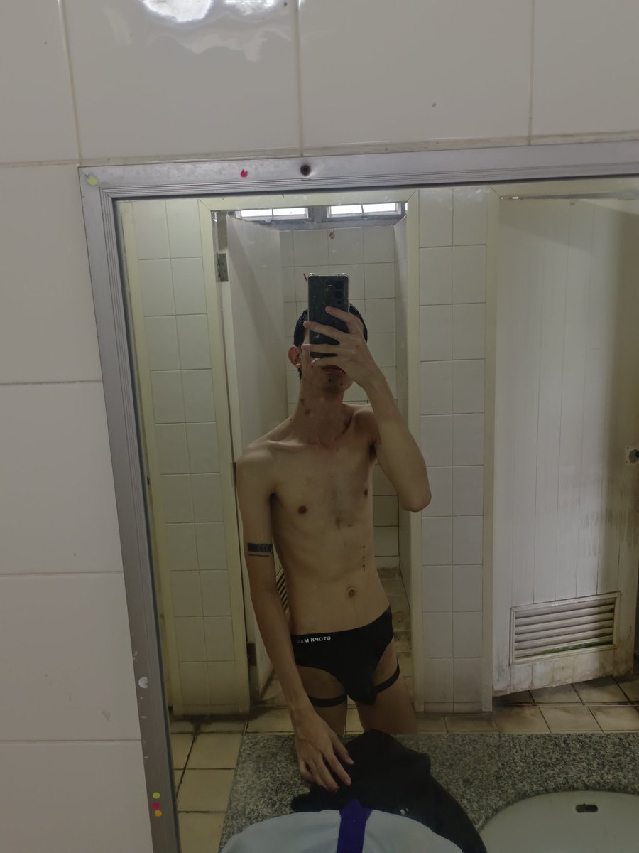 Little_Arm49 tweet media