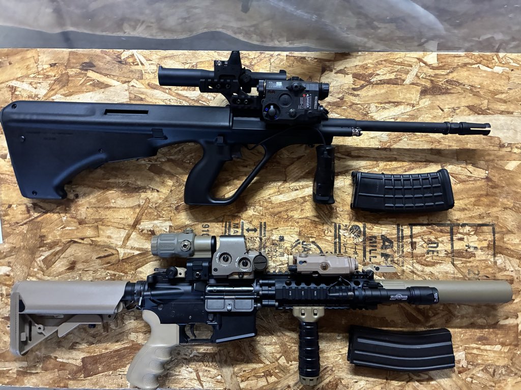 X_FoRTe_X's tweet image. 調整兼ねての練習中

相変わらず美しい...😶

#サバゲー 
#aug
#m4
#ピーチな気分