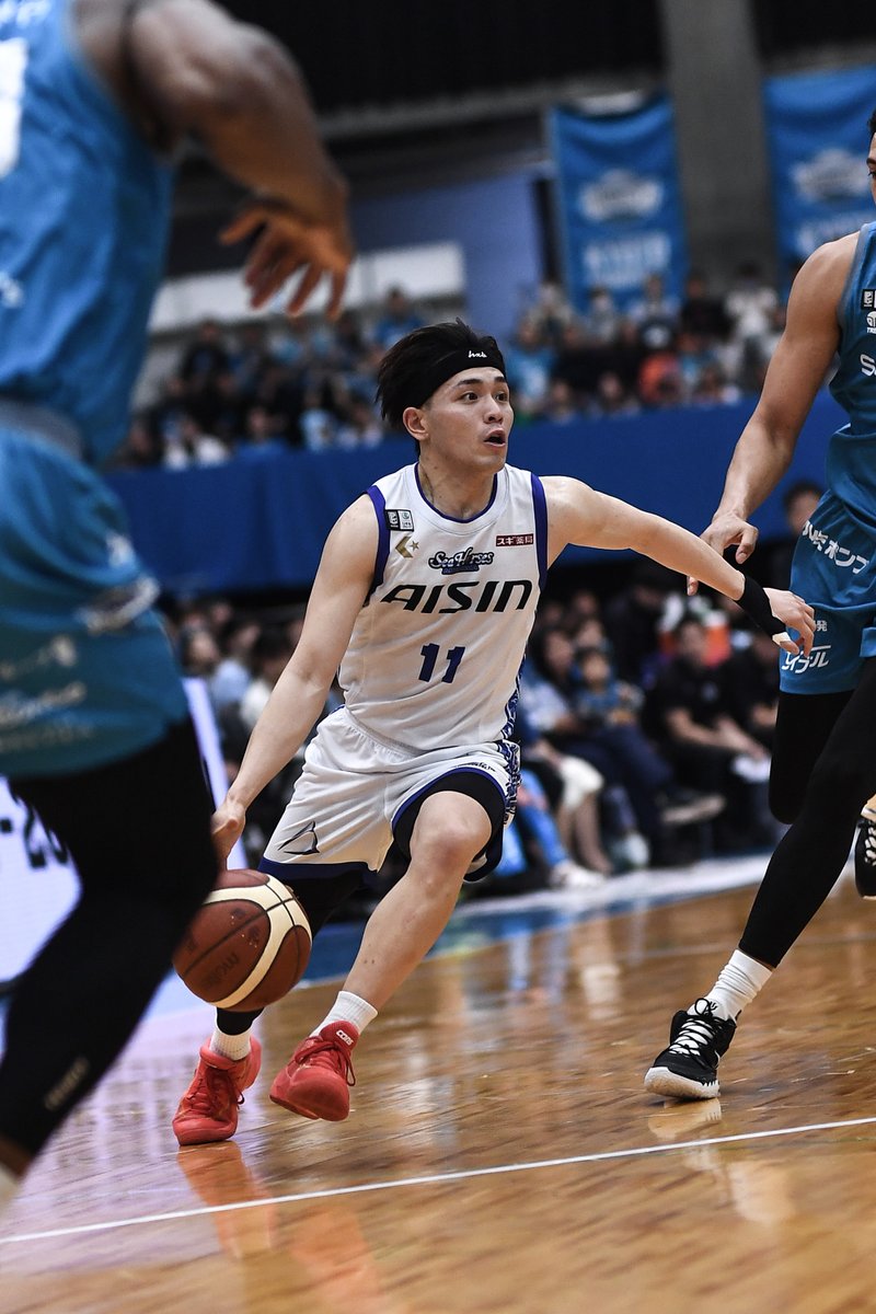 4/18(土) 京都 84-89 三河
#11 久保田義章

京都さんはとてもいいチームで、非常にタフなゲームでしたが、最後までしっかりと自分たちのやるべきことをやったことが勝利につながったと思います。

-終盤のファン・ブースターの青援は届いていましたか？
めちゃめちゃ届いていました。