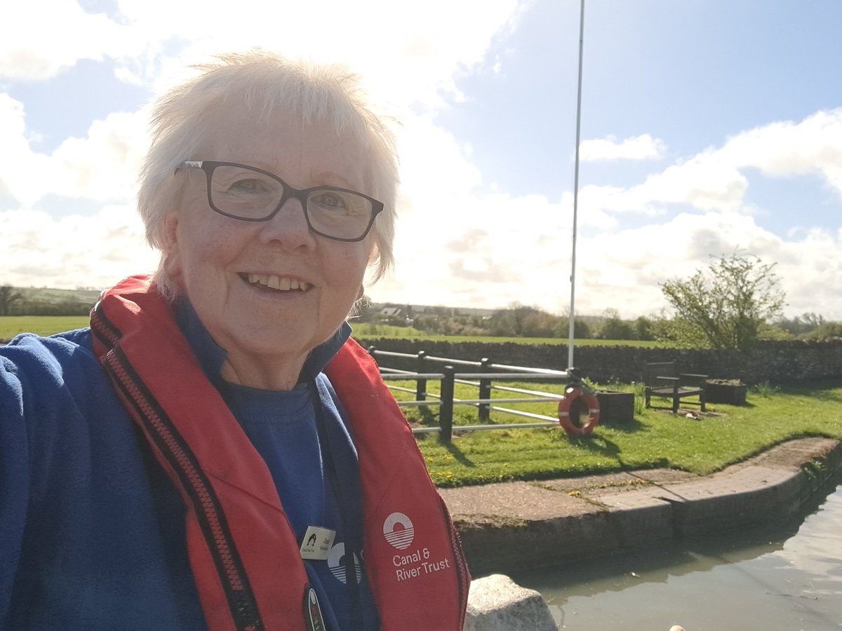 NaptonLocks's tweet photo. Im back! Starting my 9th year
Nippy in the wind but nice in sun
@CanalRiverTrust 
@HillmortonLocks 
@SawleyLocks
@LockCrt https://t.co/zP89NA2kFe