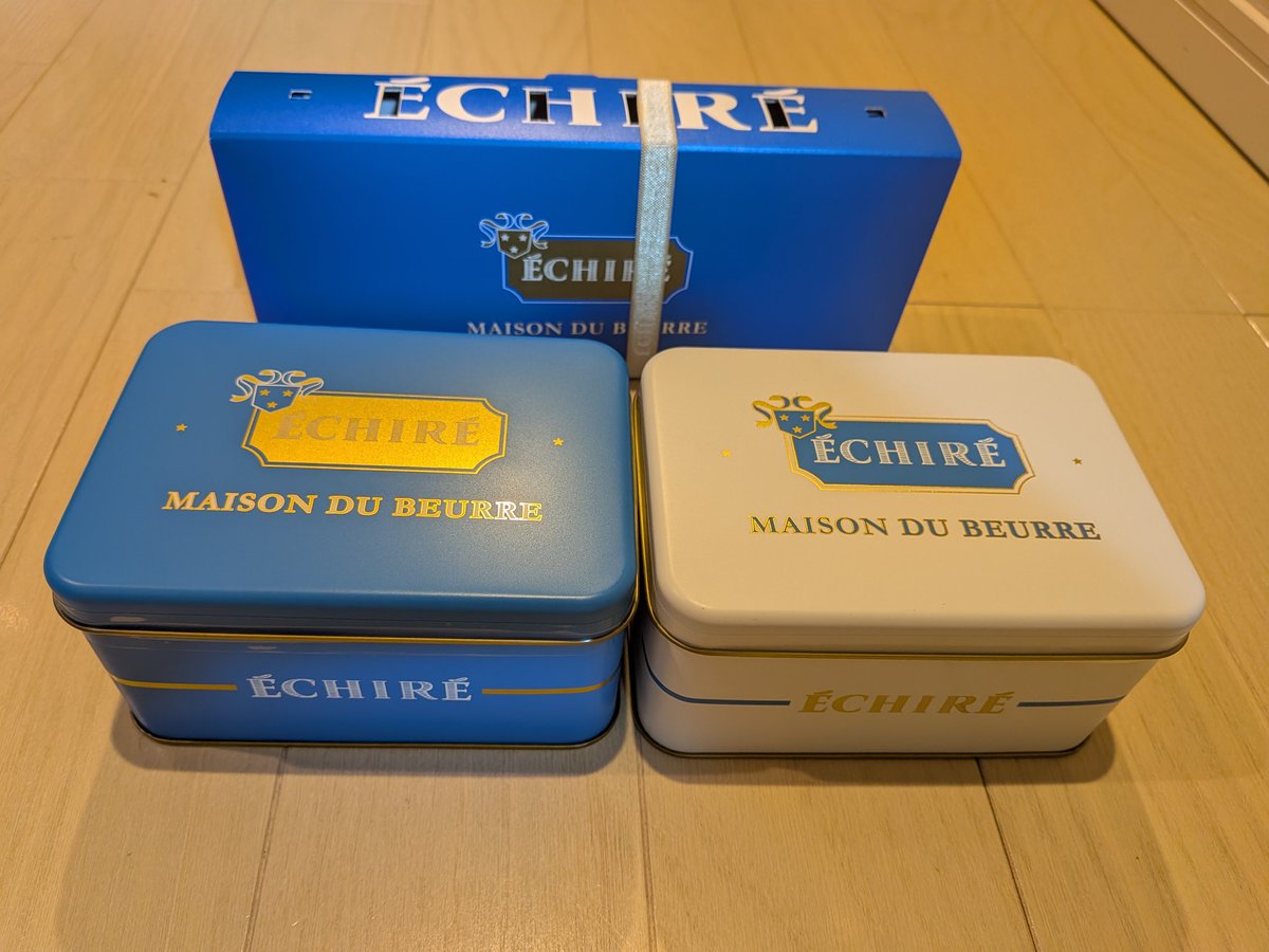 nikoo31io1's tweet photo. パッケージ
かわいすぎる!!!
#ECHIRE #エシレ #エシレ・メゾンデュブール丸の内 #フィナンシェ #サブレ #ガレット https://t.co/KCLaFuQTxG