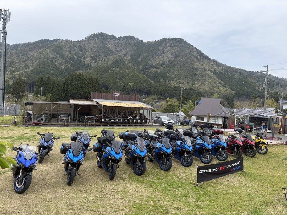 QAN210444 tweet media