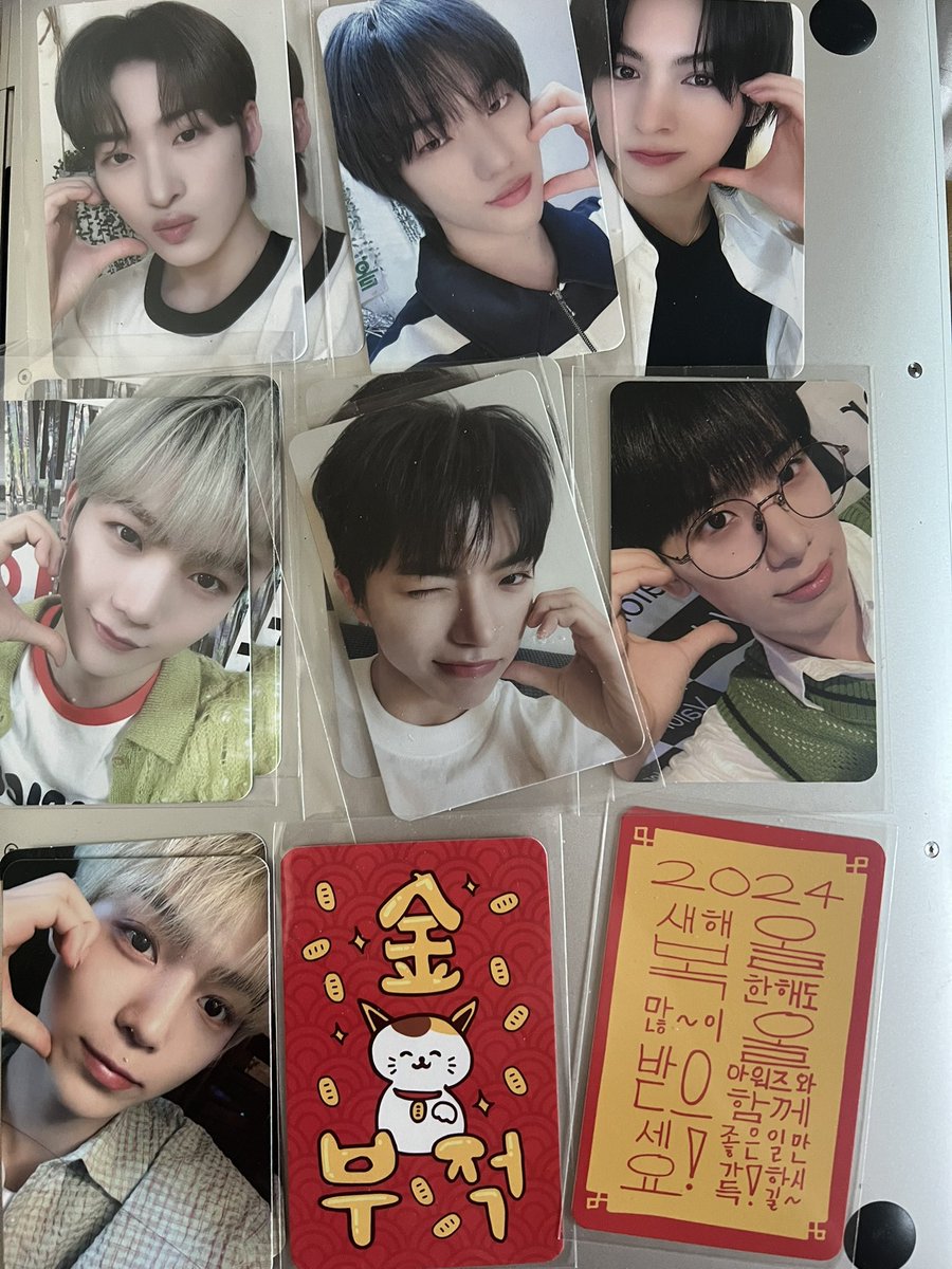 earyom2_'s tweet photo. 올아워즈 미공포 양도

P1/2: 0.2/pc
P3: 0.5/pc
P4: 1집 발렌타인데이 친필 메세지 카드 0.8

(빛비춤영상X)

ALL(H)OURS 포카 포토카드 poca 대면 영통 예판 sell 건호 유민 제이든 민제 마사미 현빈 온 포토카드 포카 양도 판매 kunho youmin xayden minjae masami hyunbin onn https://t.co/vMqI1WLyyq