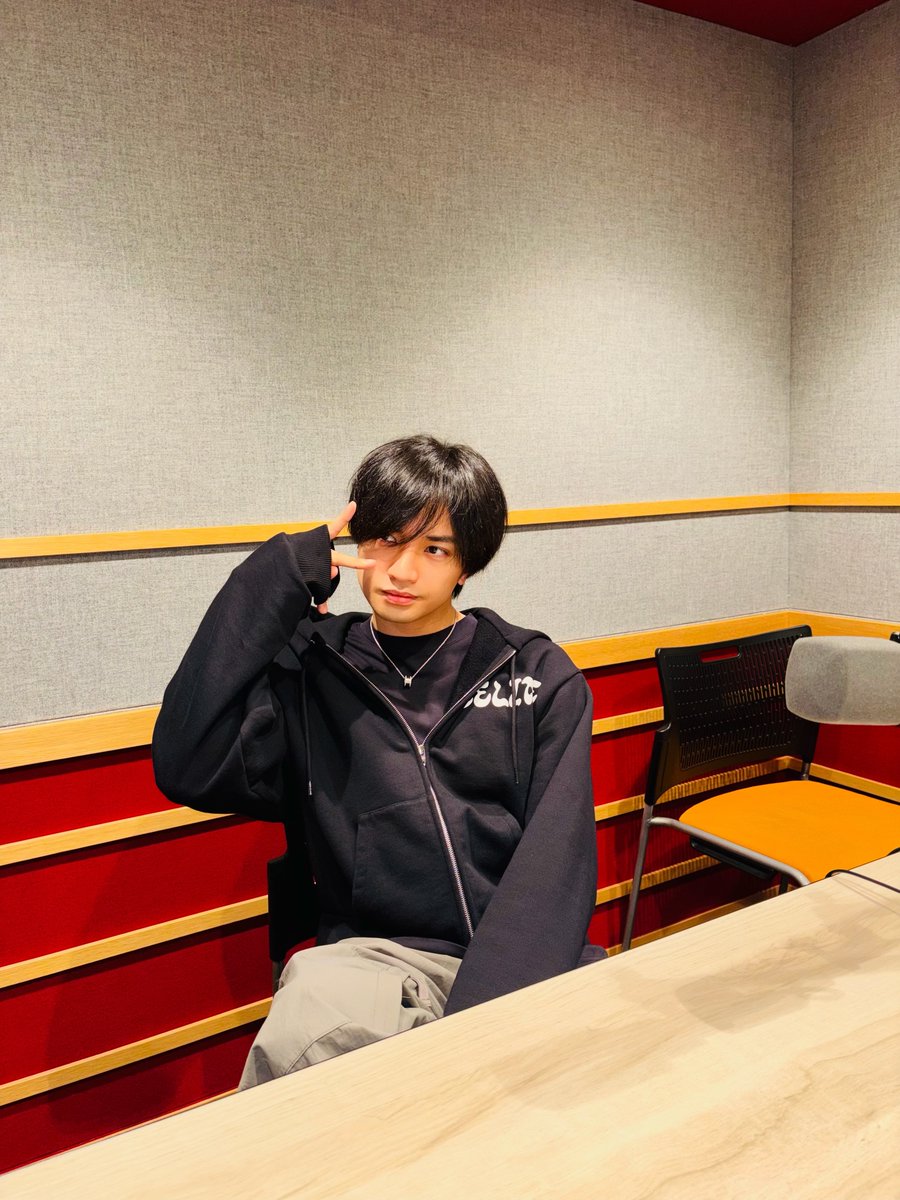 エヌトワ本日のお品書き✒️

🎞️メリル様、アン様とのエピソード

☘️ツアーについて

🚪Nの部屋

Podcastも始まりました🎧
本日も18時30より・・・
お楽しみに🚄

radiko.jp/share/?sid=BAY…
#中島健人 #bayfm #radiko #京成電鉄 #エヌトワ