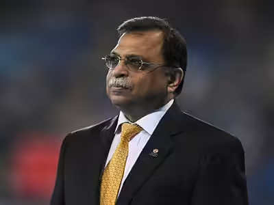 the_bridge_in's tweet image. 🚨 AFI Chief Adille Sumeriwalla; a BIG statement: "90% tracks in India are sub-standard!" 😱🏃‍♂️🇮🇳 

"AFI was NEVER involved &amp;amp; NEVER certified any track. World Athletics showed us SHOCKING data in Tokyo!" 😲

#IndianAthletics #TrackAndField #AFI #SportsIndia