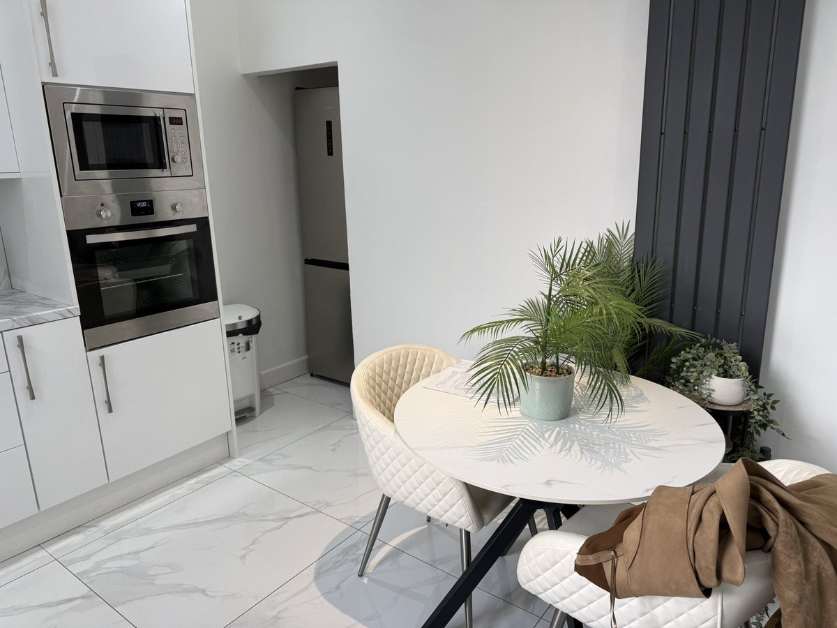 Helen Clayton tweet media