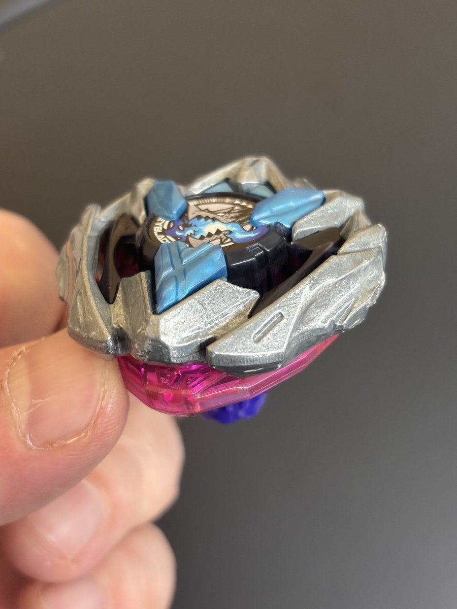 ★こしあん★ベイブレードX tweet media