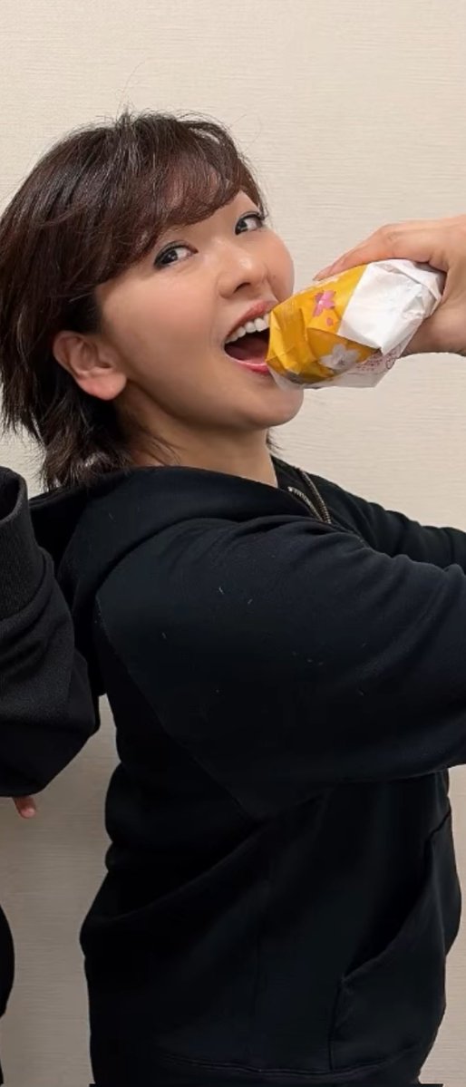 𝘽𝘼𝙉𝘿𝙔 tweet media