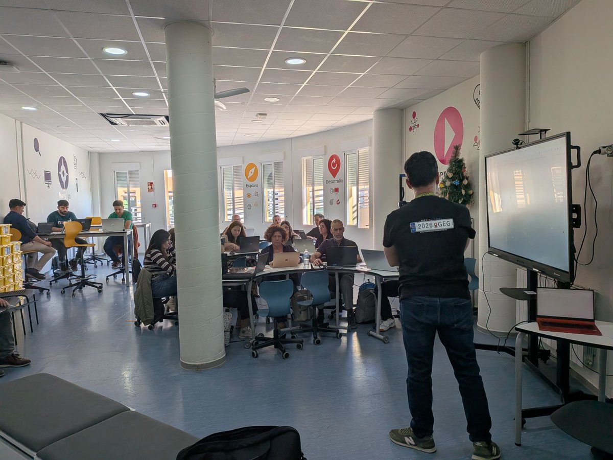 GEGSpain's tweet image. ¡Semana de pura inspiración! 🚀 Madrid y Murcia vibraron con nuestros últimos MeetUps. Gracias a todos los docentes que vinieron a compartir, aprender y transformar la educación juntos. 🤝✨

¡El cambio ocurre cuando nos unimos! 💡
#Educación #claustrovirtual #InnovaciónEducativa