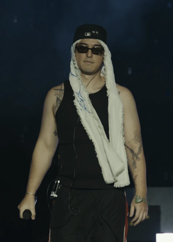 Kitti (PISSING IN THE WIND𝜗𝜚) tweet media