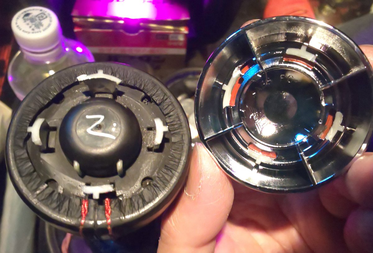 yukio43nisitani's tweet image. 支えてる爪みたいなのが全部折れて完全に外れたｗｗｗ。

#MINI
#シフトノブ