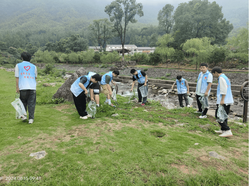 Keki1134437's tweet image. " Community Clean-Up Day! Sat, 10 AM at Maple Park. Bring gloves/bags—let’s spruce up our neighborhood! Free snacks for volunteers! #NeighborlyLove #LocalGood"