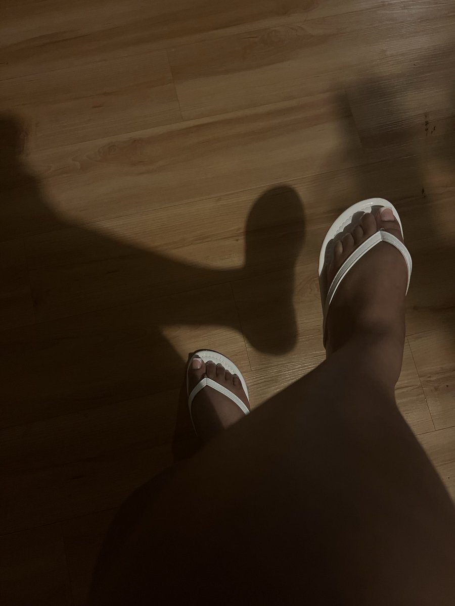 My pedicure costs more than your dignity pay up