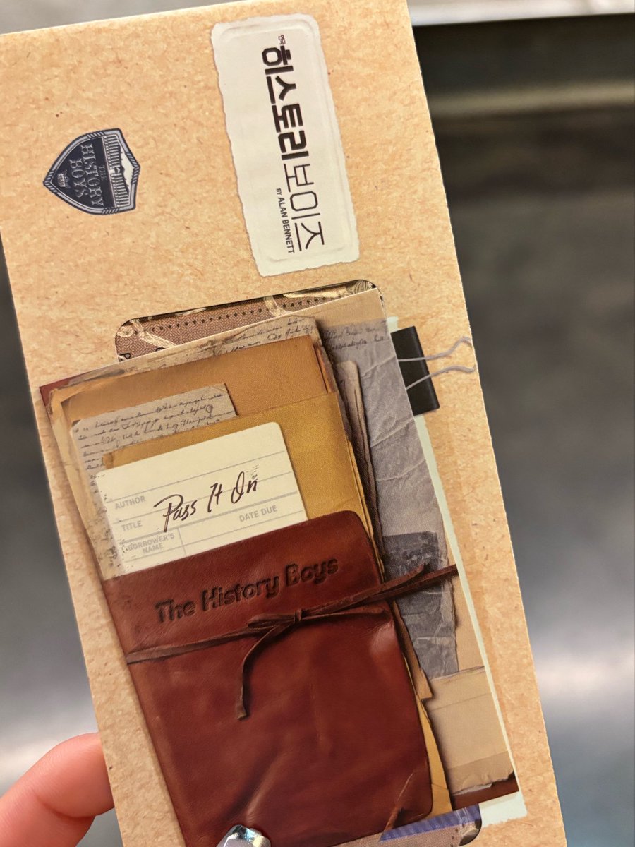 juttosil53874's tweet photo. 📖 연극 <히스토리보이즈>
🗓️ 2026.04.18
📍링크아트센터 페이코홀
#연극 #히스토리보이즈 #THEHISTORYBOYS
#MARK923 #더블케이엔터테인먼트 https://t.co/zK06KSGNxL