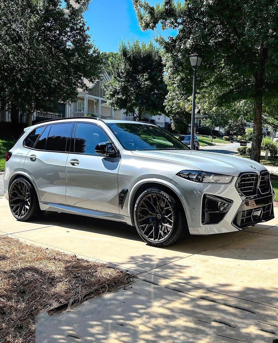 WorldWideCarsTM's tweet photo. BMW X5M Competition 🐺 https://t.co/k4fo8ULte4