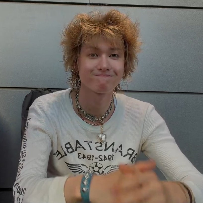 col 🚥 tweet media