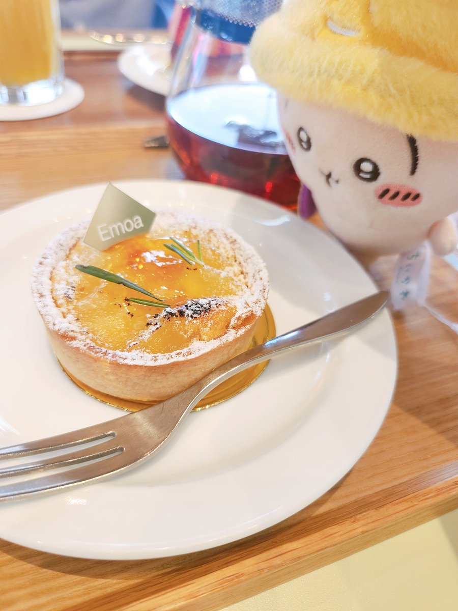 moe52804's tweet photo. じゅる…
#カフェ　#ちいかわ　#うさぎ https://t.co/nfO4OJXEbq