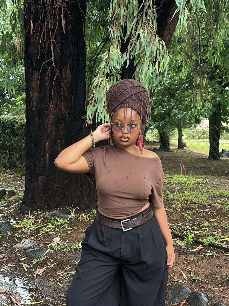 GirlGazer tweet media