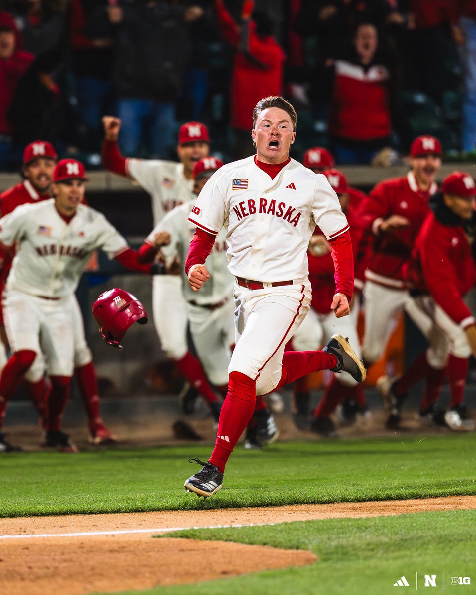 11Point7 College Baseball tweet media