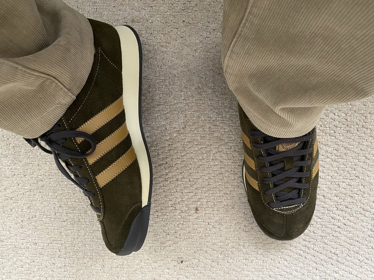 TheTrabMan's tweet image. Saturday sharing - what are you wearing?

Samoa II SPZL on foot 👍
#adidas #Nike #Diadora #puma #NewBalance